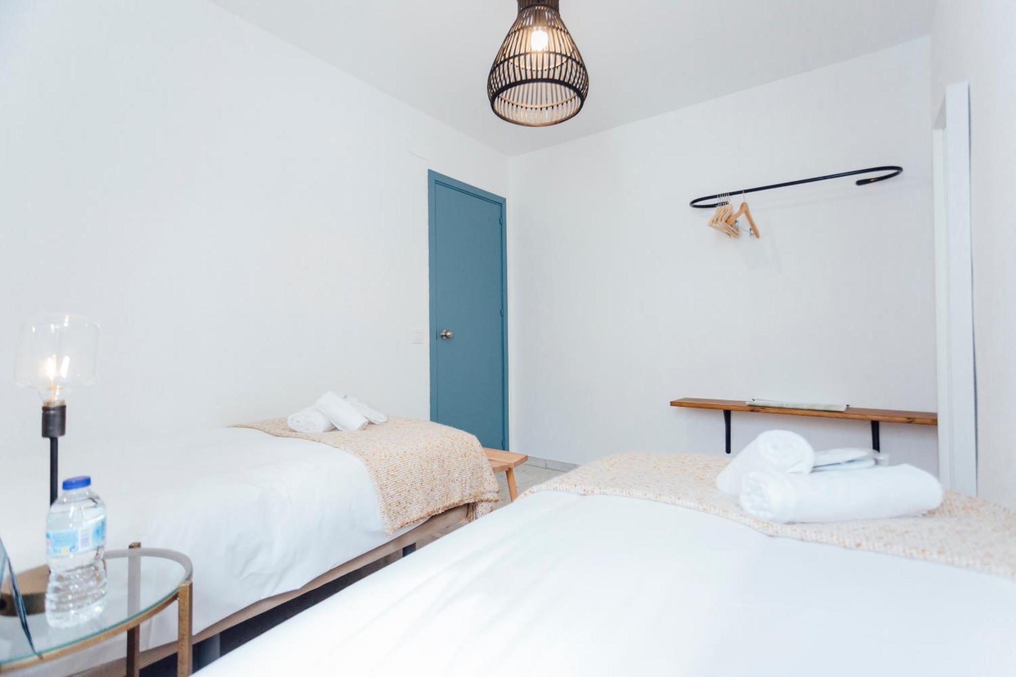 Stunning And Colorful- 4Bd 2Bth- Santa Cruz Apartment เซบีญา ภายนอก รูปภาพ