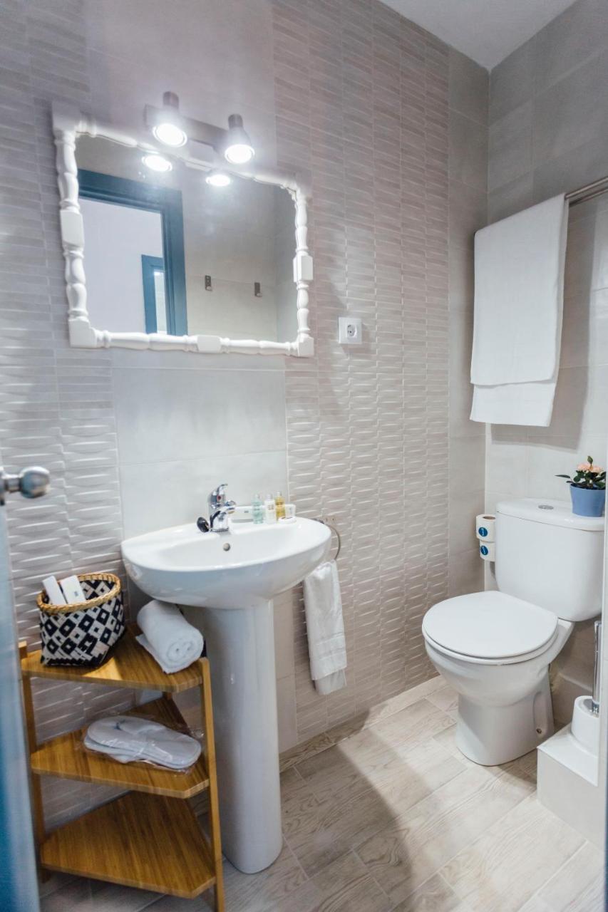 Stunning And Colorful- 4Bd 2Bth- Santa Cruz Apartment เซบีญา ภายนอก รูปภาพ